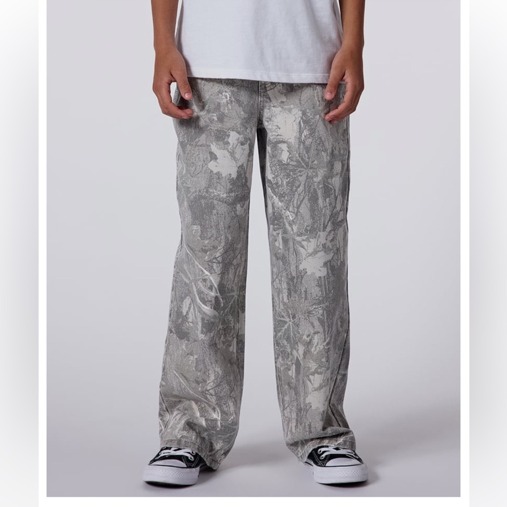 RSQ Beige Camouflage Baggy jeans